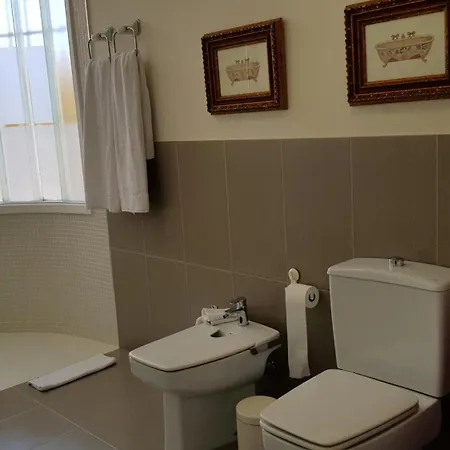 Con Encanto بيت للعطل *